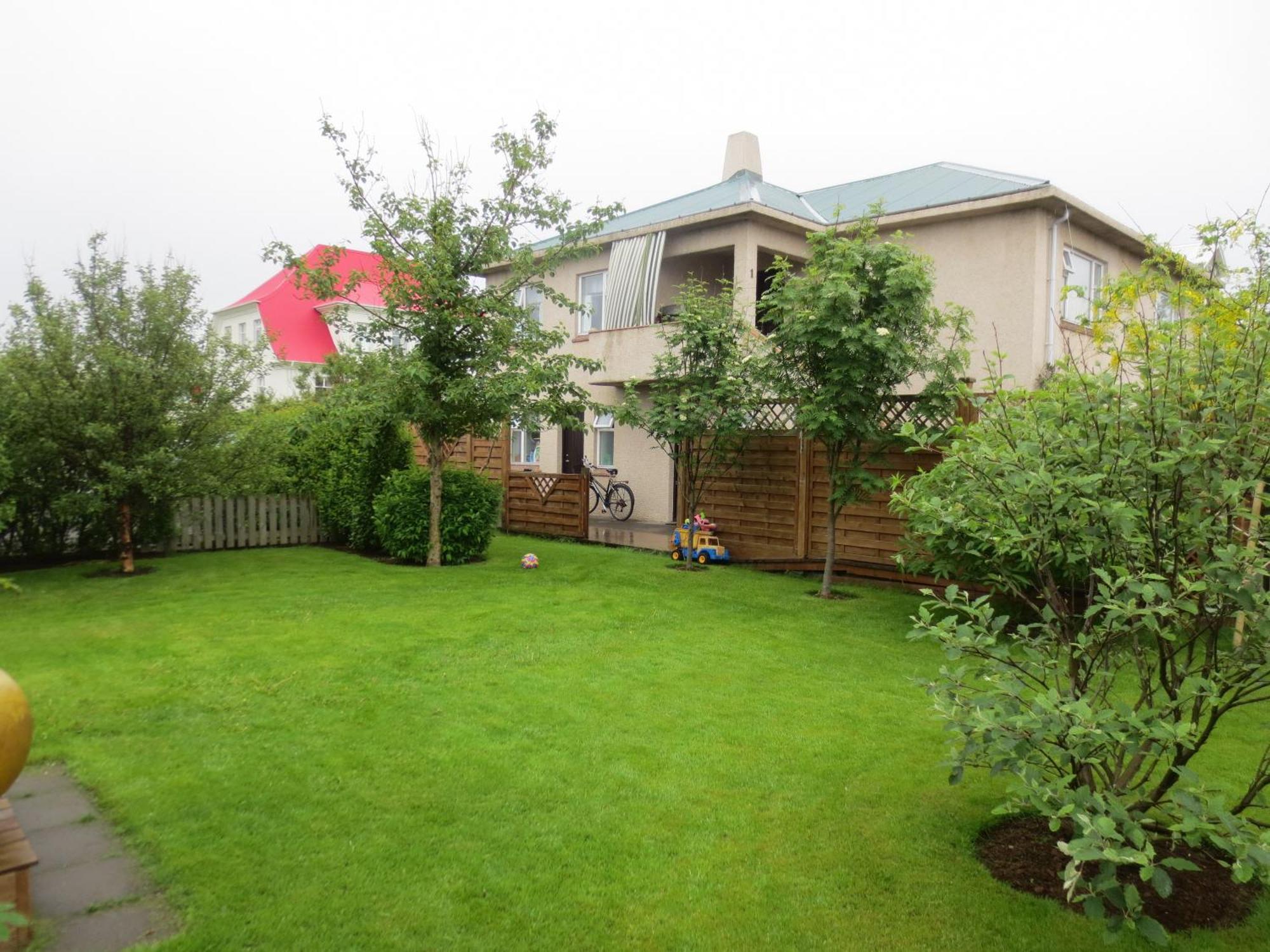 Teigur Guesthouse Akranes Buitenkant foto