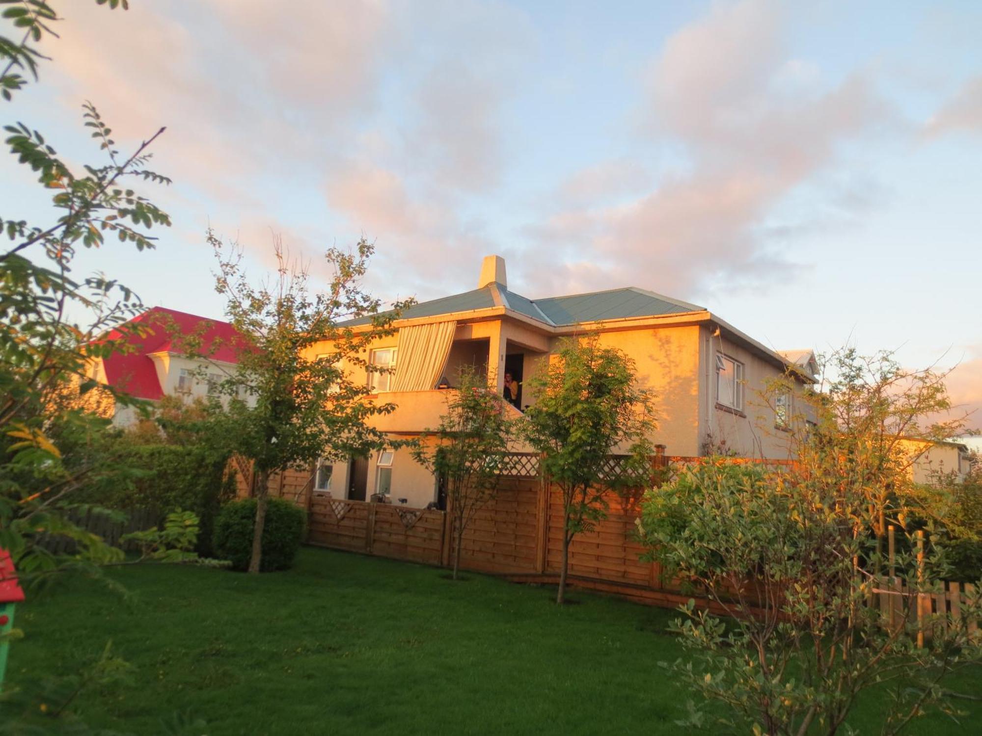 Teigur Guesthouse Akranes Buitenkant foto