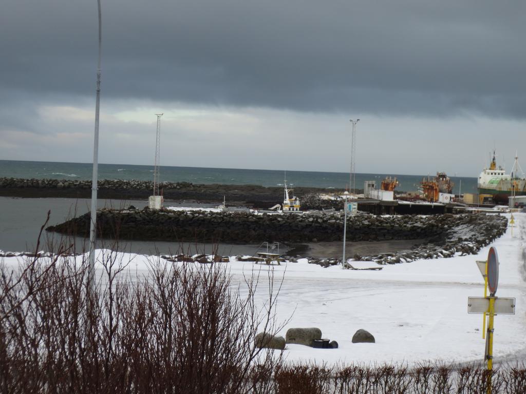 Teigur Guesthouse Akranes Buitenkant foto